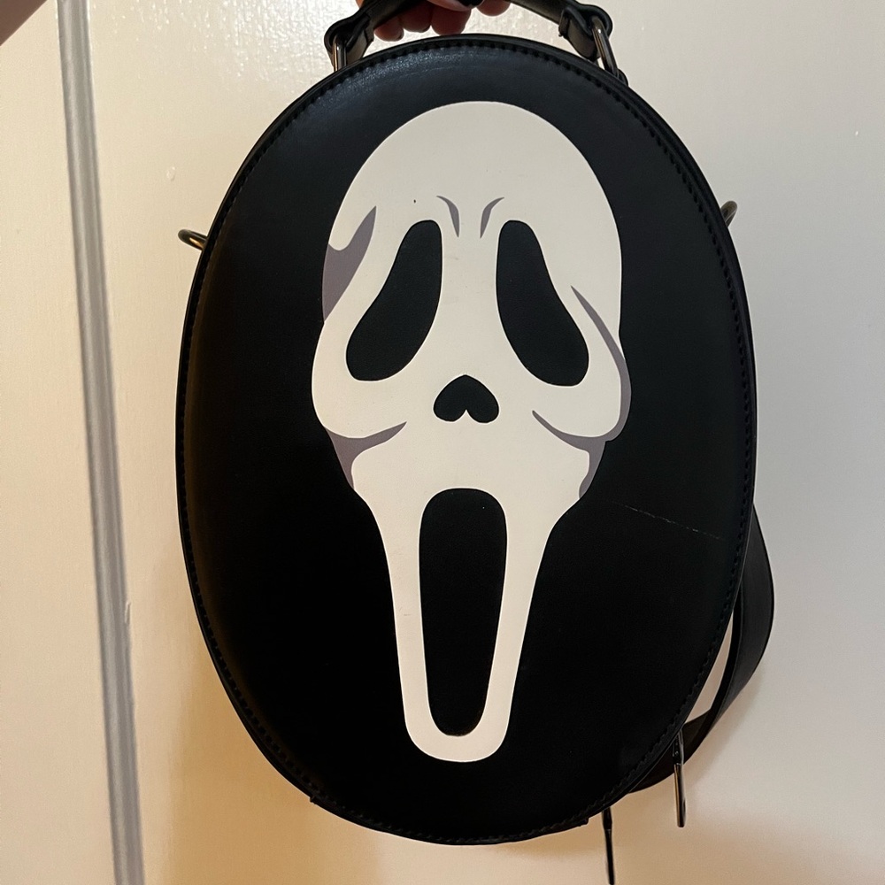 Backstitch Bruja Ghostface Purse
